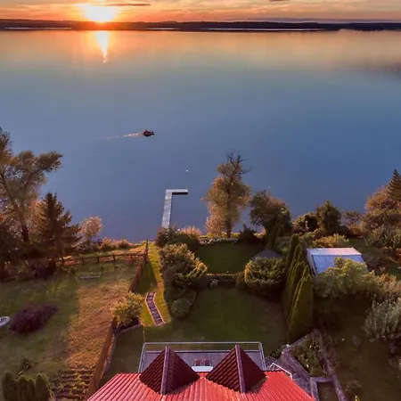 Ferienhaus Malgosia Direkt Am See Kruklanki Exterior photo